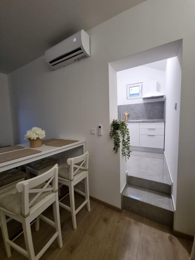 Apartments "M" Пула Экстерьер фото